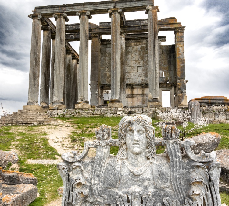 Gürok Grup, Aizanoi Antik Kenti’ne Desteğini Uzattı